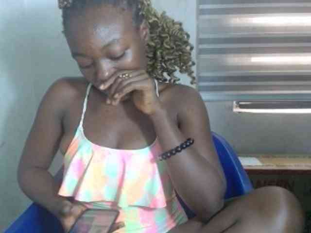 Beachxgirl webcam