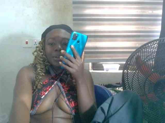 Beachxgirl webcam
