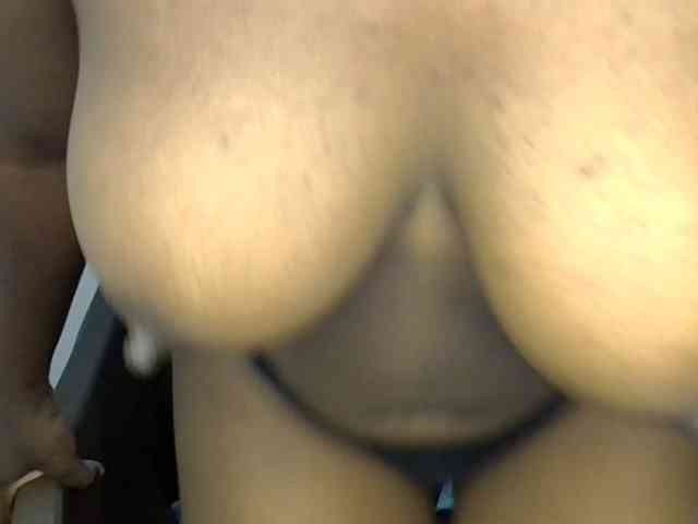 Beachxgirl webcam