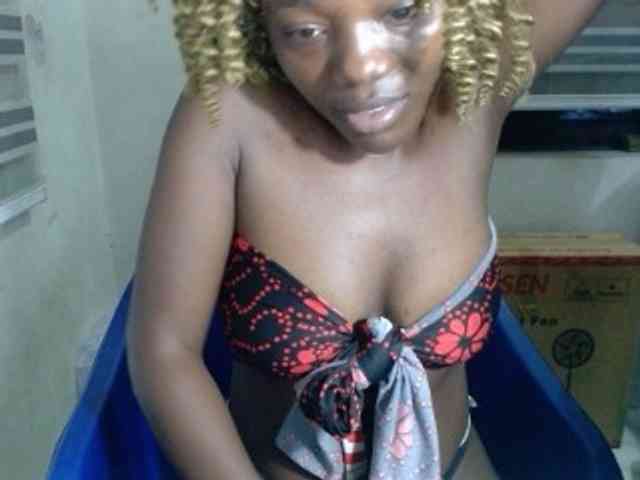 Beachxgirl webcam