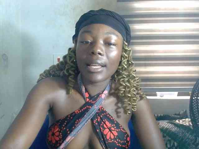 Beachxgirl webcam