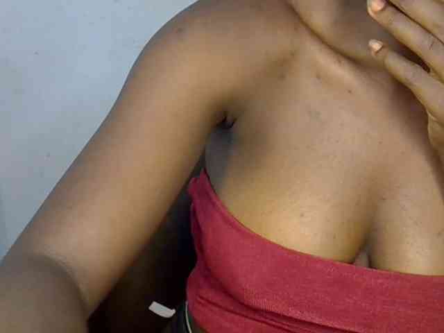 Beachxgirl webcam