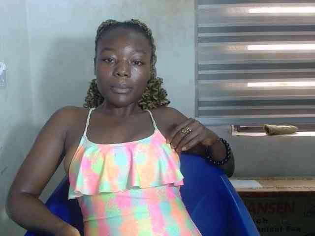 Beachxgirl webcam
