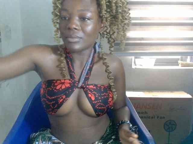 Beachxgirl webcam