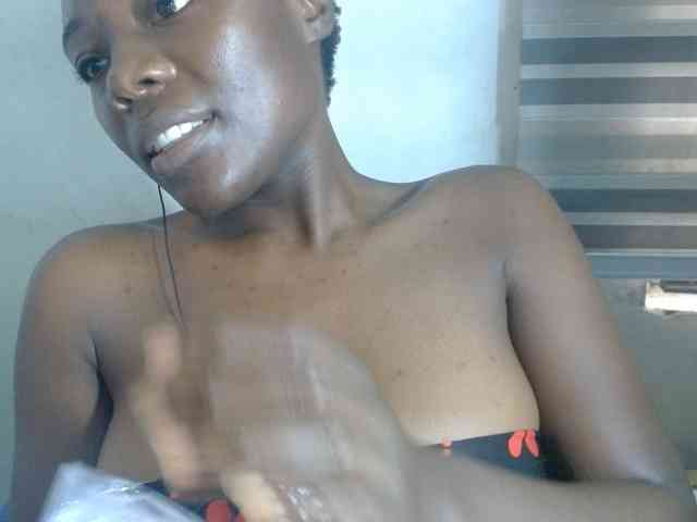 Beachxgirl webcam