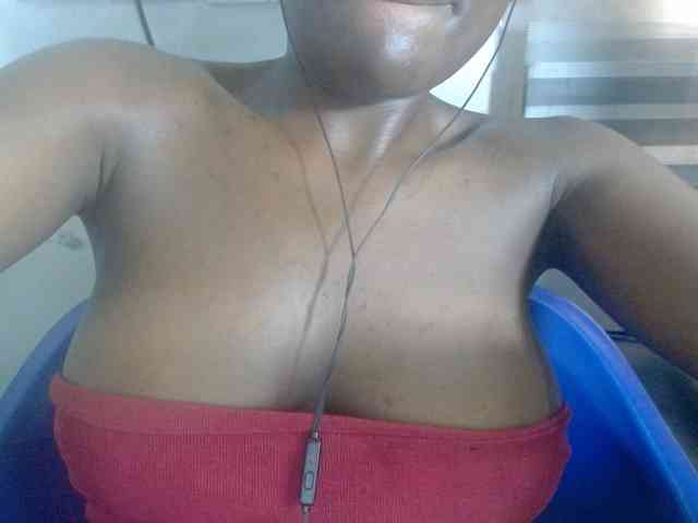 Beachxgirl webcam