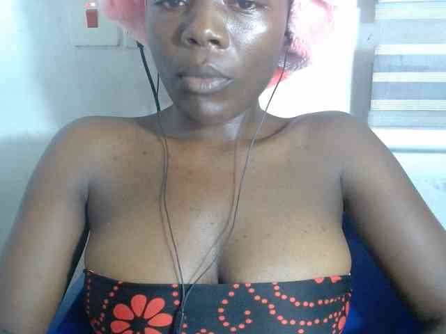 Beachxgirl webcam
