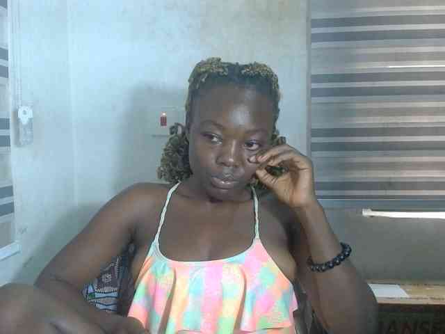 Beachxgirl webcam