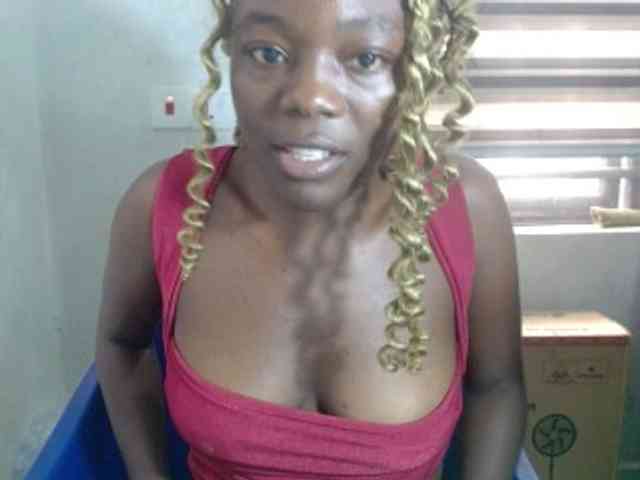Beachxgirl webcam