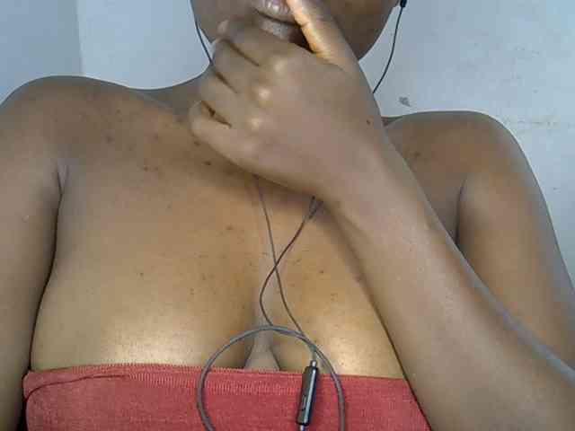 Beachxgirl webcam