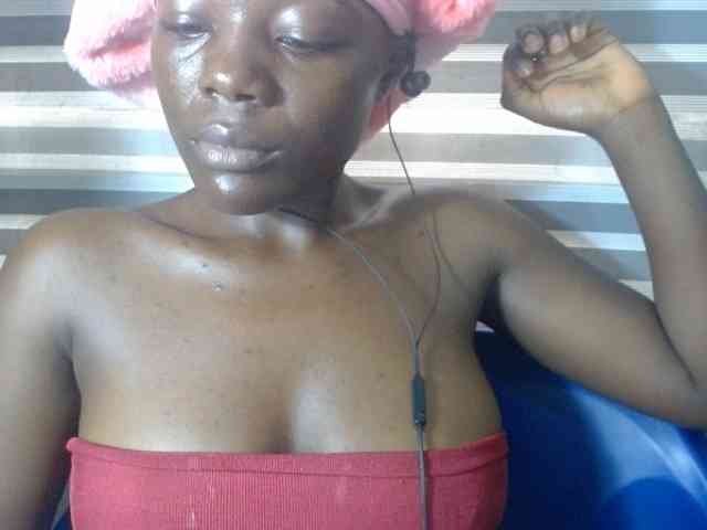 Beachxgirl webcam