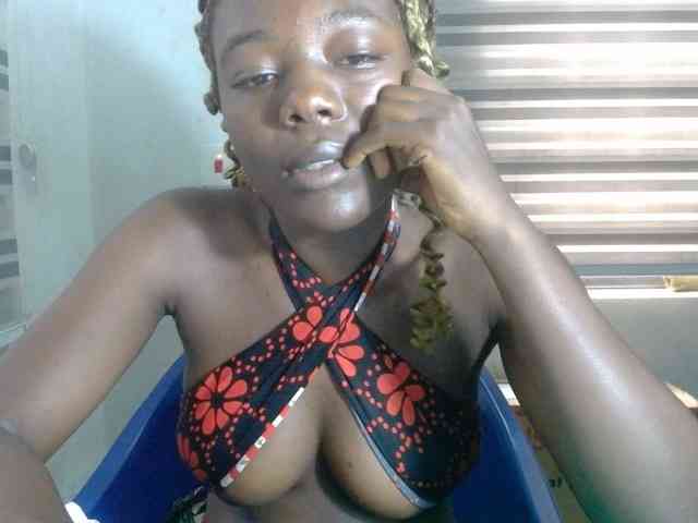 Beachxgirl webcam