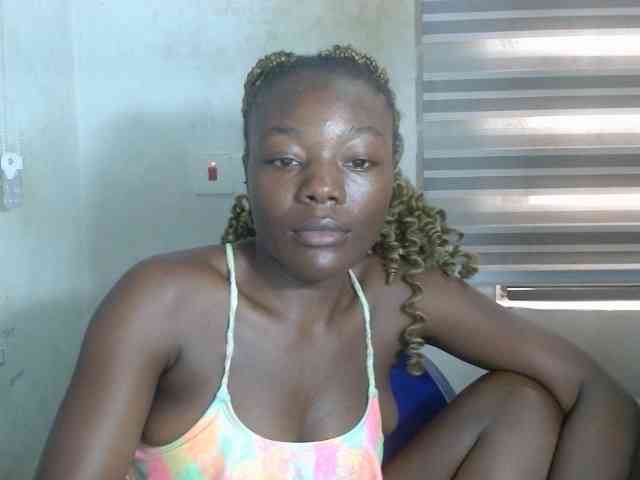 Beachxgirl webcam