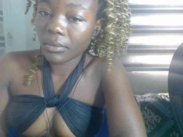 Beachxgirl webcam