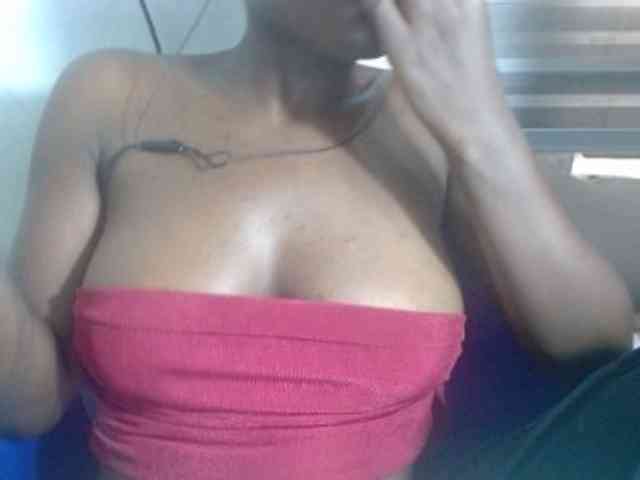 Beachxgirl's cam show statistics and live stream