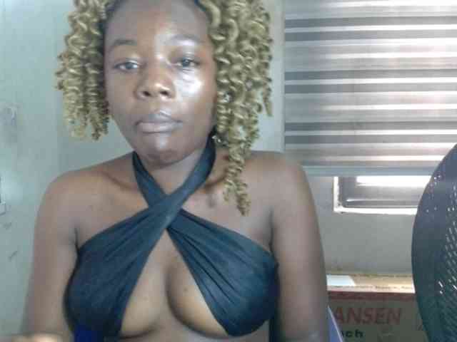 Beachxgirl webcam
