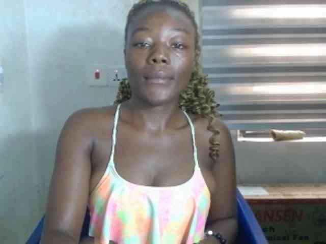 Beachxgirl webcam