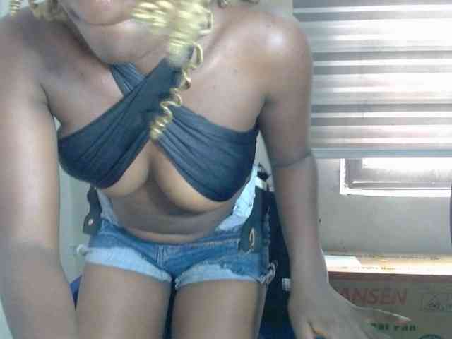 Beachxgirl webcam