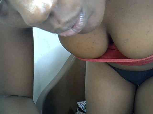 Beachxgirl webcam
