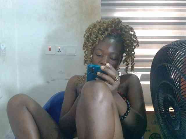 Beachxgirl webcam