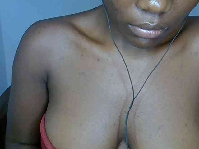 Beachxgirl webcam