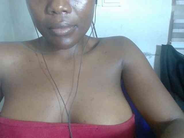 Beachxgirl webcam