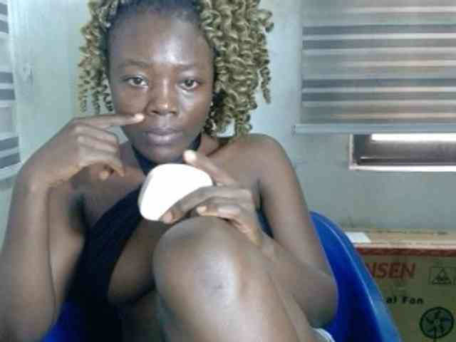 Beachxgirl webcam