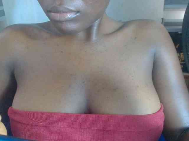 Beachxgirl webcam