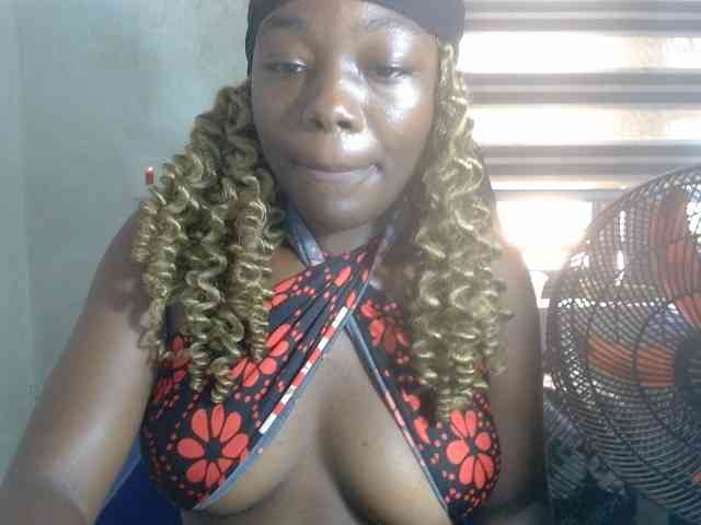 Beachxgirl webcam