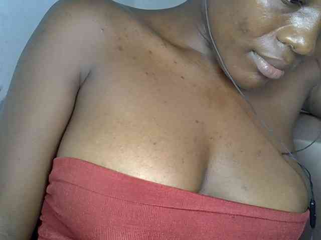 Beachxgirl webcam