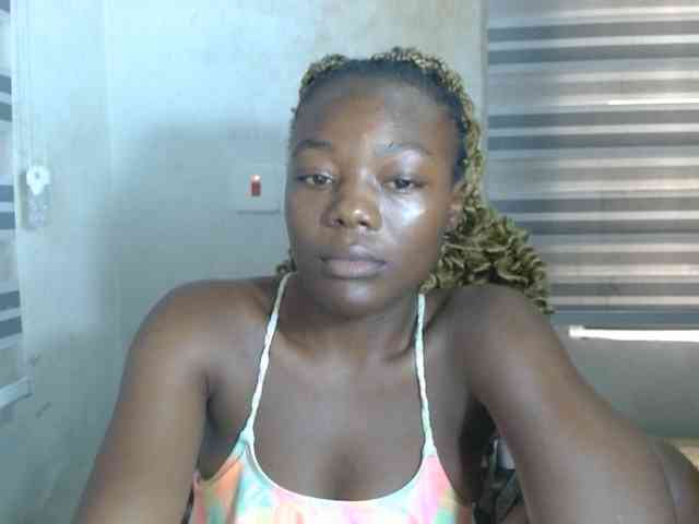 Beachxgirl webcam