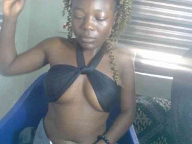 Beachxgirl webcam