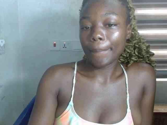 Beachxgirl webcam