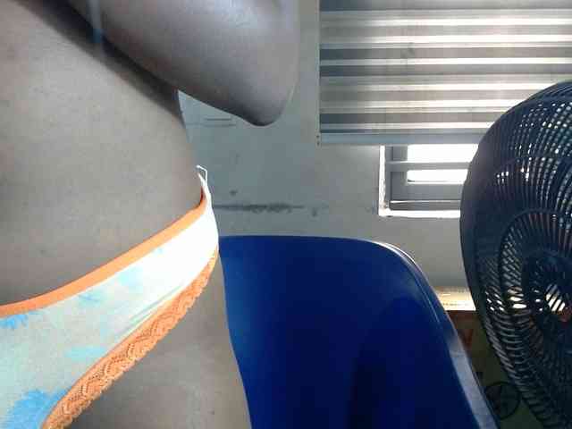 Beachxgirl webcam