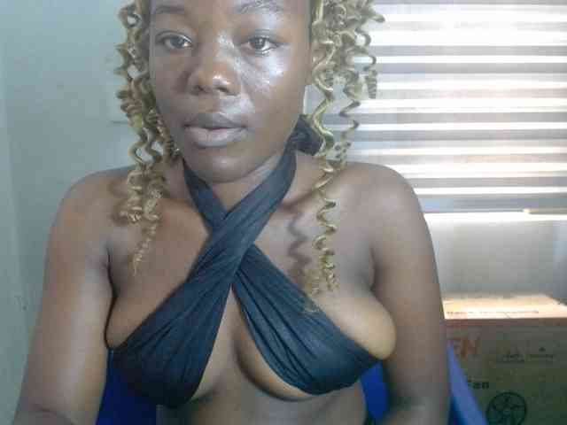 Beachxgirl webcam