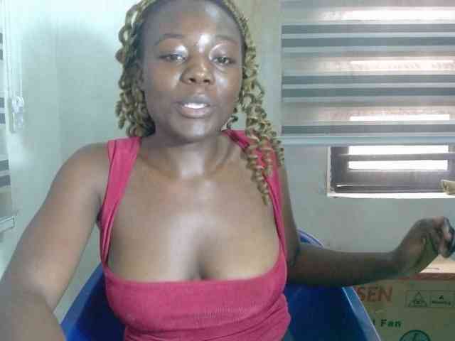 Beachxgirl webcam