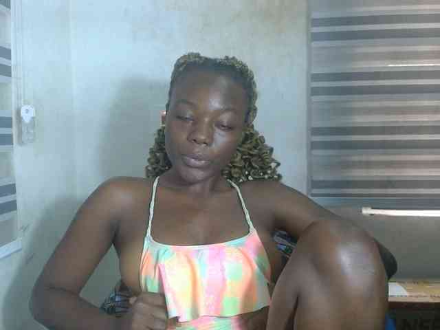 Beachxgirl webcam