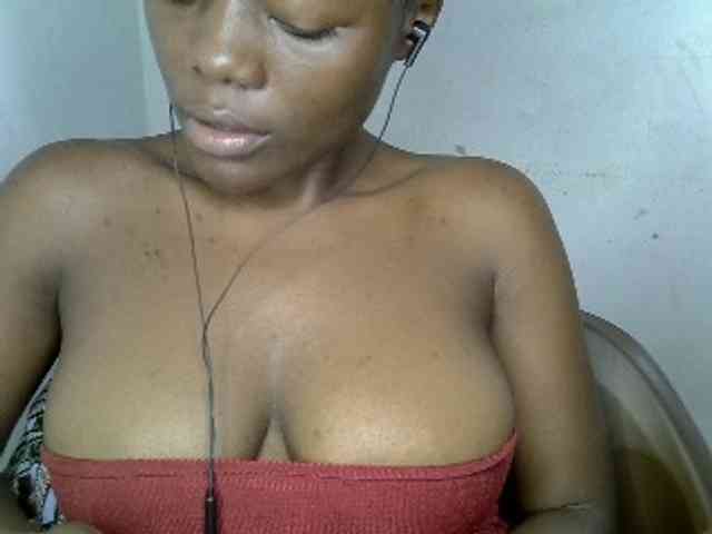 Beachxgirl webcam