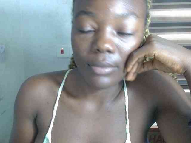 Beachxgirl webcam