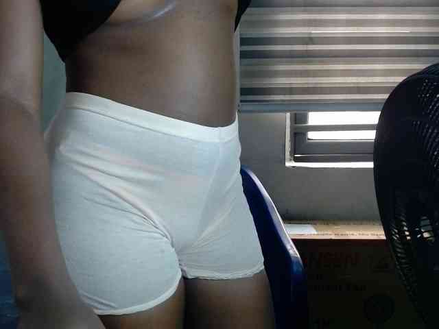Beachxgirl webcam