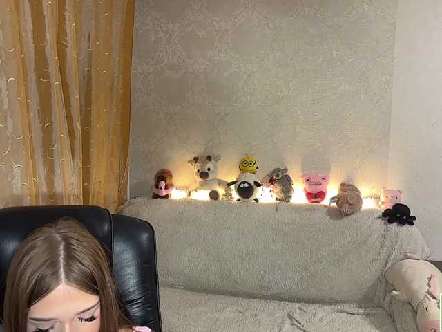 urcutiebunny live cam on BongaCams