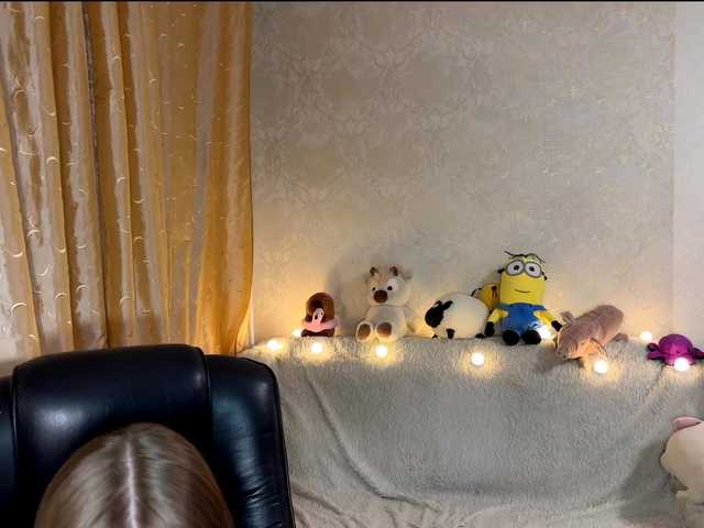 urcutiebunny live cam on BongaCams