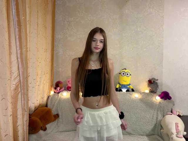 urcutiebunny live cam on BongaCams