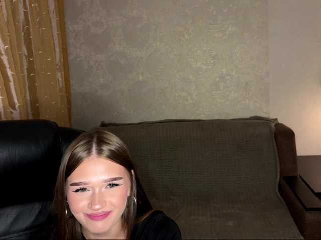 urcutiebunny live cam on BongaCams