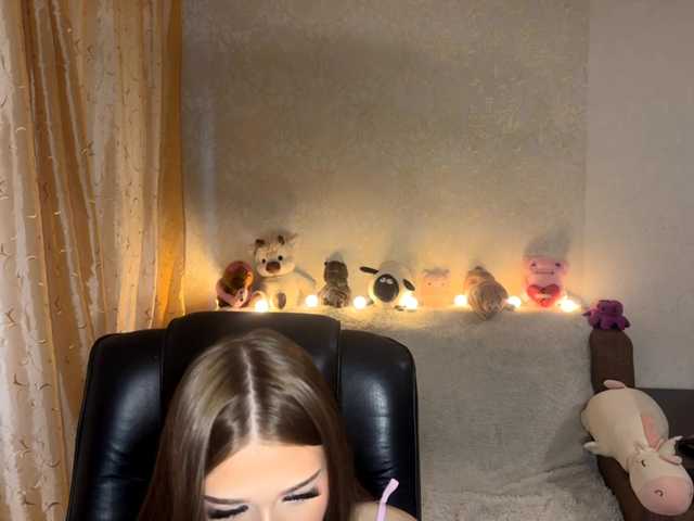 urcutiebunny live cam on BongaCams