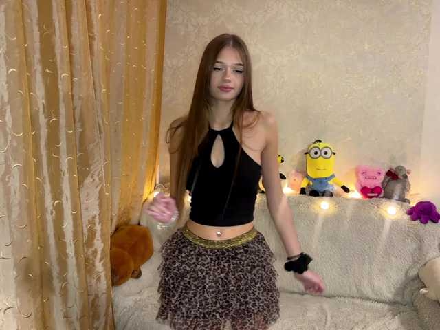 urcutiebunny live cam on BongaCams