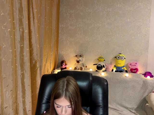 urcutiebunny live cam on BongaCams