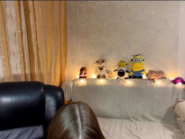 urcutiebunny live cam on BongaCams