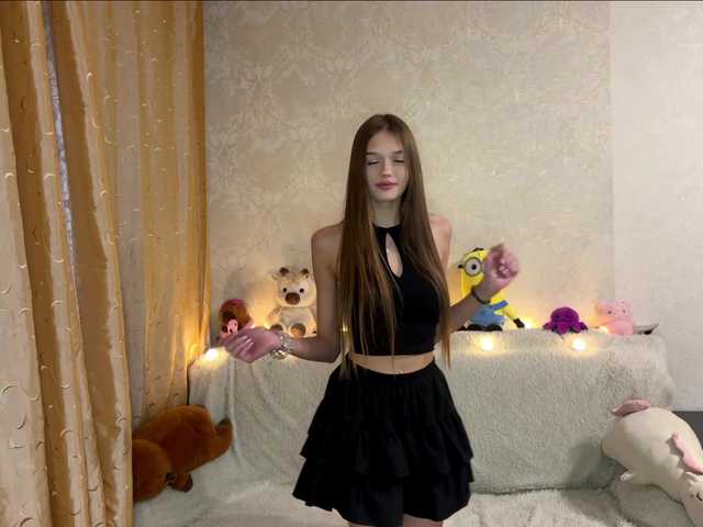 urcutiebunny live cam on BongaCams