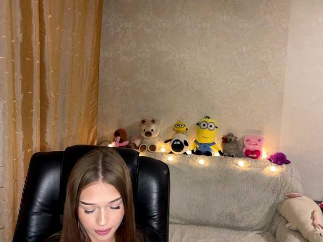 urcutiebunny live cam on BongaCams